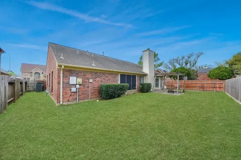 1722 Newmark Drive Houston TX 77014