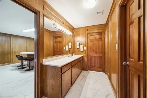 1717 S Columbia Drive West Columbia TX 77486