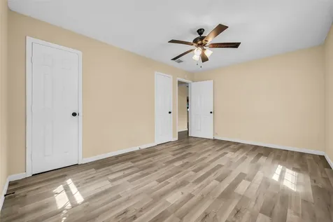 2915 Robertson Street Houston TX 77009