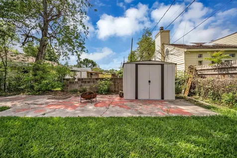 2915 Robertson Street Houston TX 77009