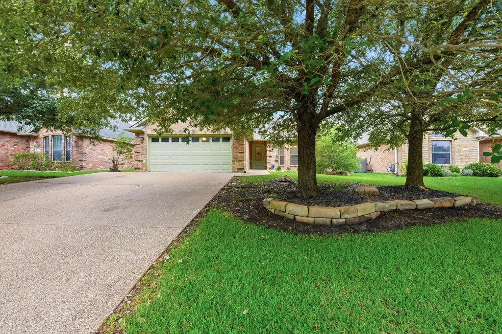 2234 Carlisle Court College Station TX 77845