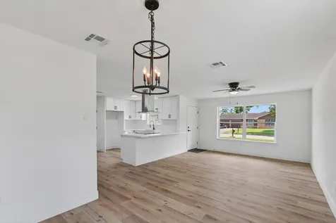 9623 Seeker Street Houston TX 77078