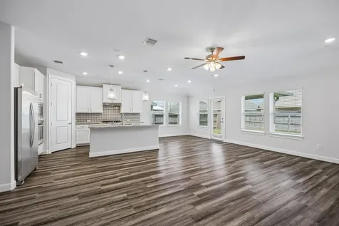 2128 Elrington Willow Lane Pearland TX 77089