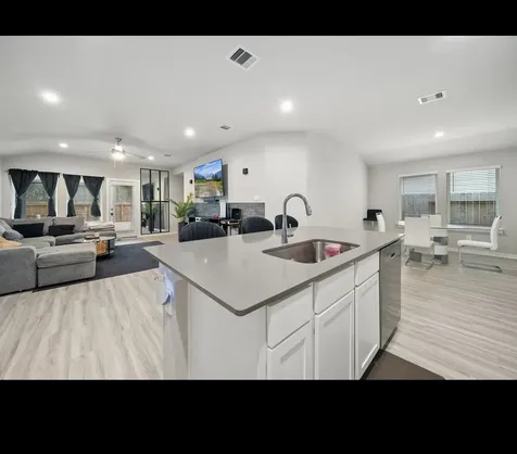 12817 Tokenhouse Lane Houston TX 77047