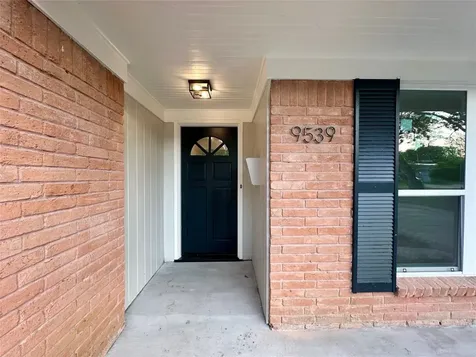 9539 Beverlyhill Street Houston TX 77063