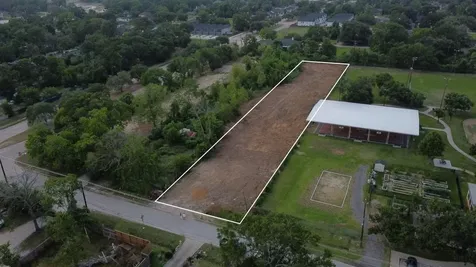 3406 De Soto Street Houston TX 77091