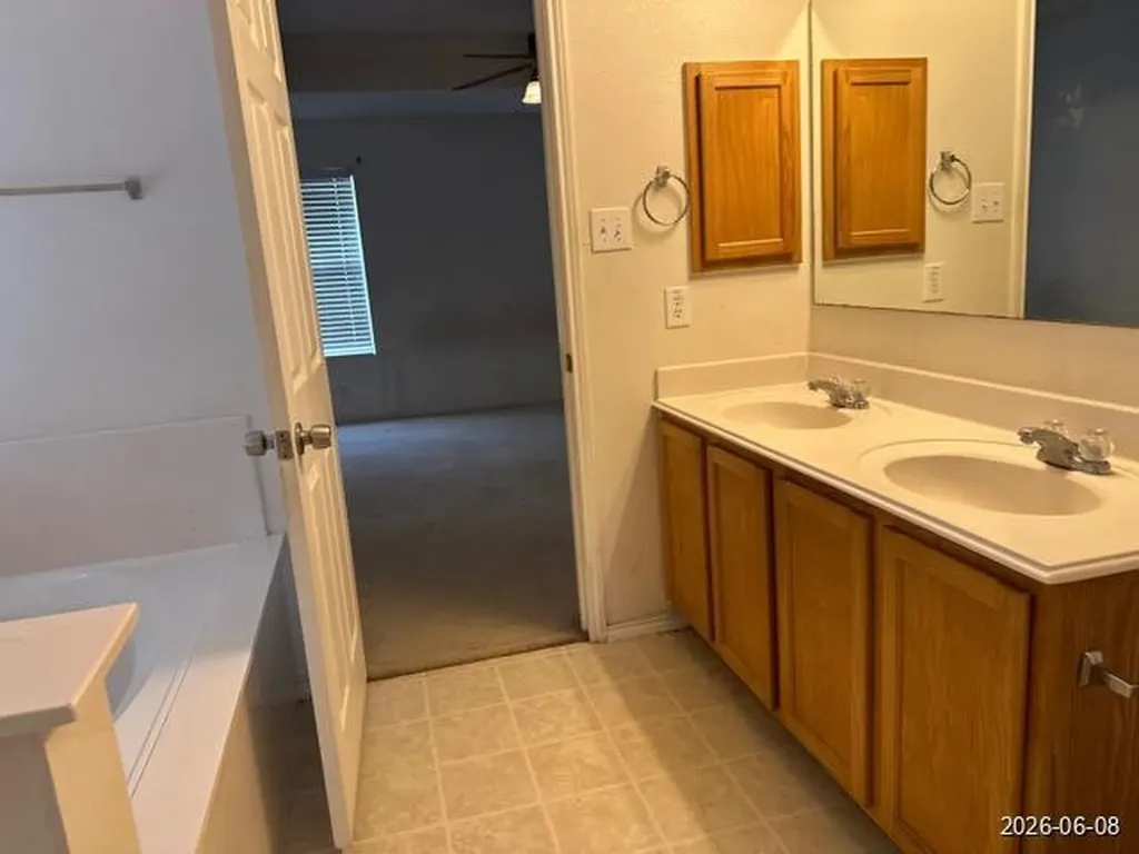 8403 Stream Run San Antonio TX 78249