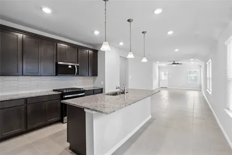 19555 Montgomery Ridge Way Montgomery TX 77316