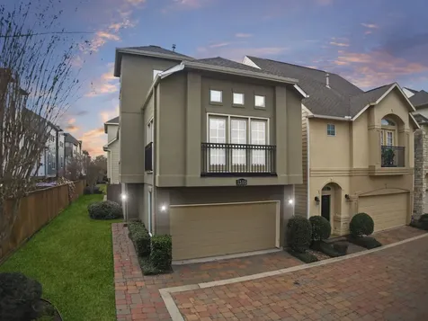 1303 Sherwood Point Lane Houston TX 77043