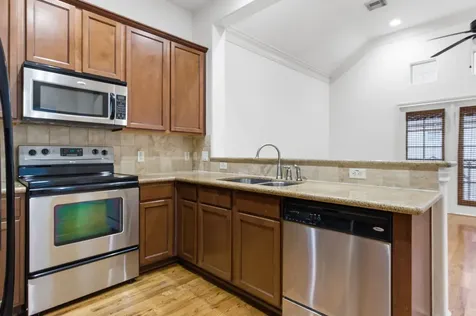 1303 Sherwood Point Lane Houston TX 77043