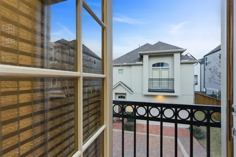 1303 Sherwood Point Lane Houston TX 77043