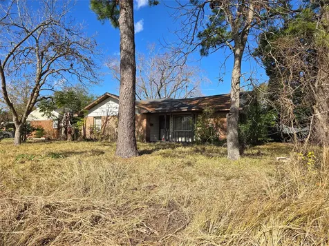 5655 Winding Creek Way Houston TX 77017