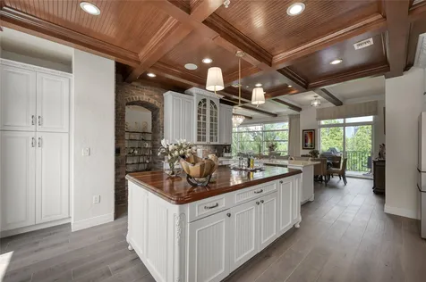 1 Waterway Court 3f/4f The Woodlands TX 77380
