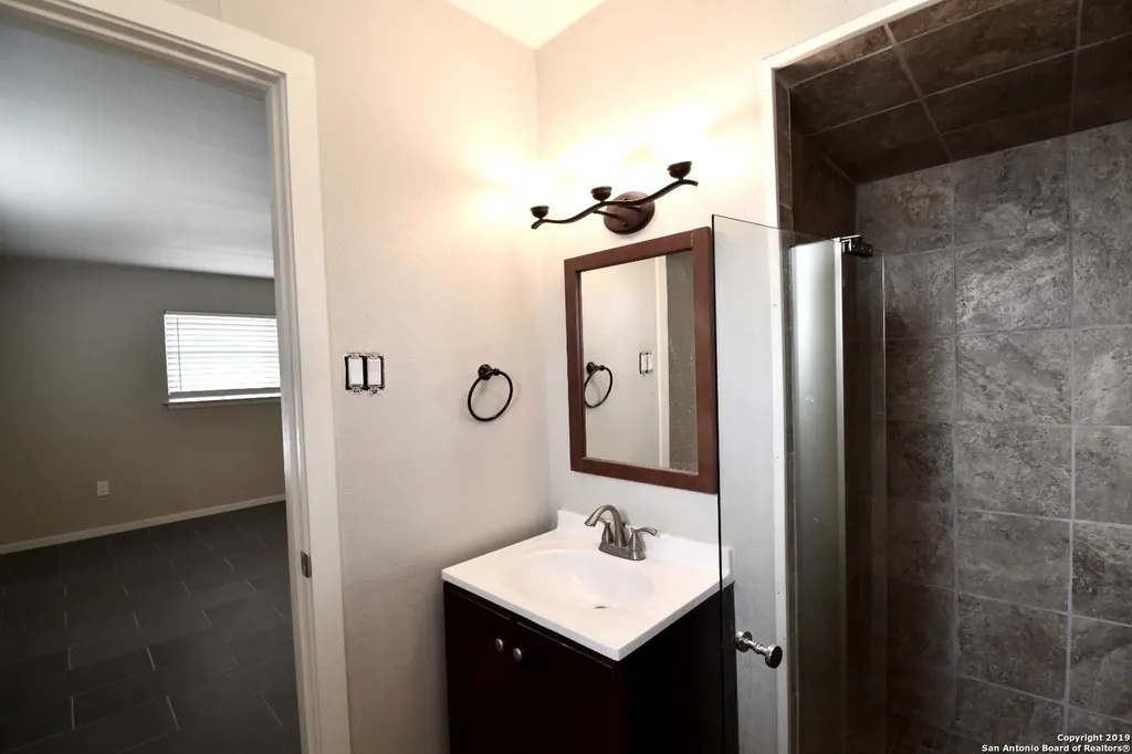 4915 Fridell Street San Antonio TX 78237