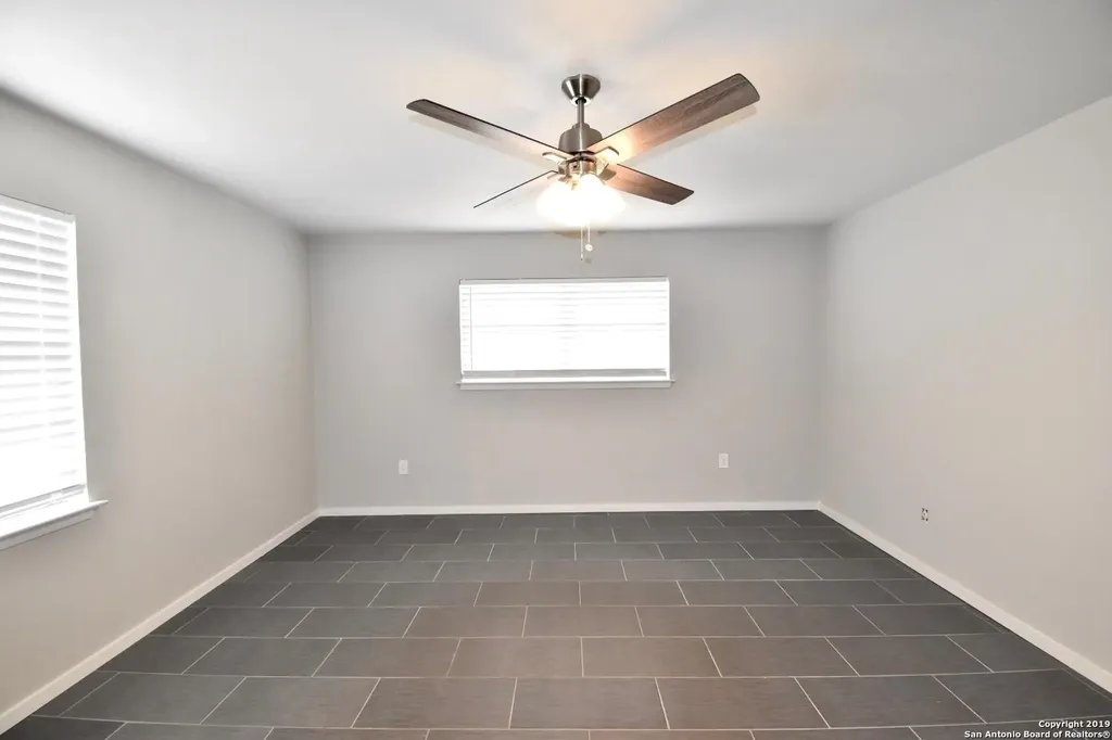 4915 Fridell Street San Antonio TX 78237