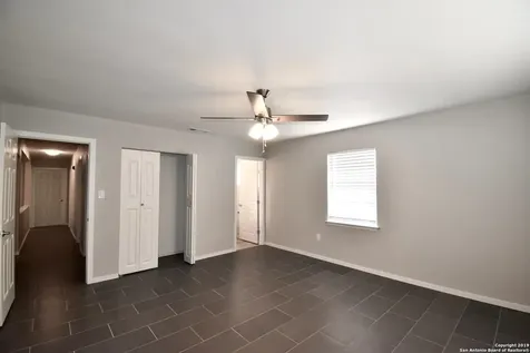 4915 Fridell Street San Antonio TX 78237