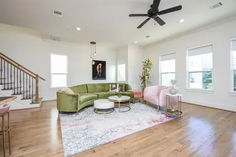 918 W 25th Street E Houston TX 77008
