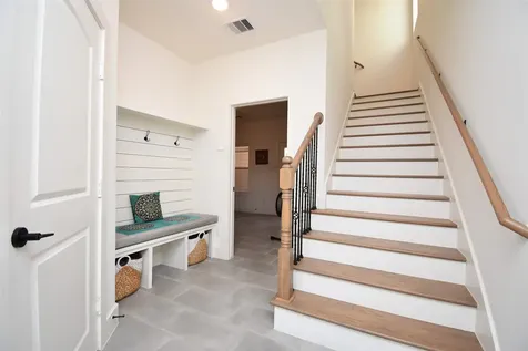 918 W 25th Street E Houston TX 77008