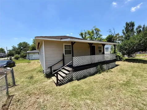 7801 Glass Street Houston TX 77016