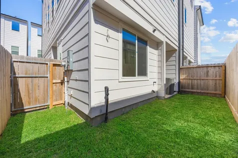 303 Marcella Street F Houston TX 77091