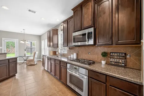 3516 Arezzo Circle Friendswood TX 77546