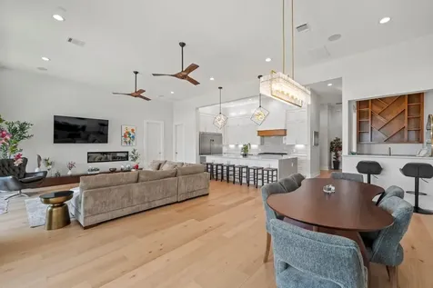 2758 Lakeshore Drive Canyon Lake TX 78133