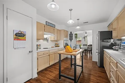 417 S Faires Flatonia TX 78941