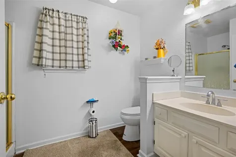 417 S Faires Flatonia TX 78941