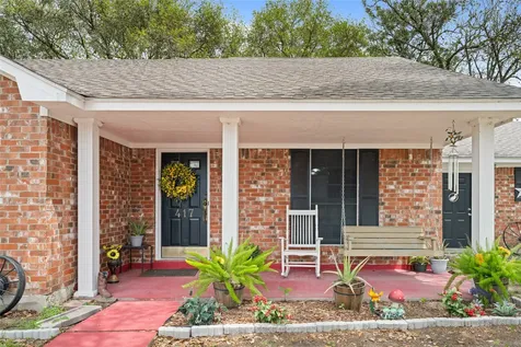 417 S Faires Flatonia TX 78941
