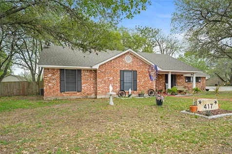 417 S Faires Flatonia TX 78941