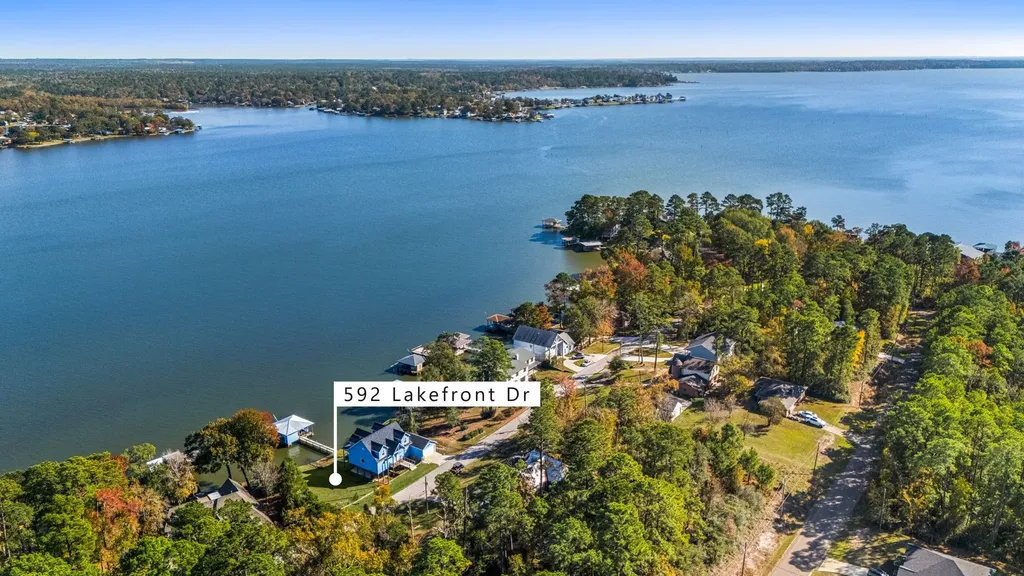 592 Lakefront Drive Onalaska TX 77360