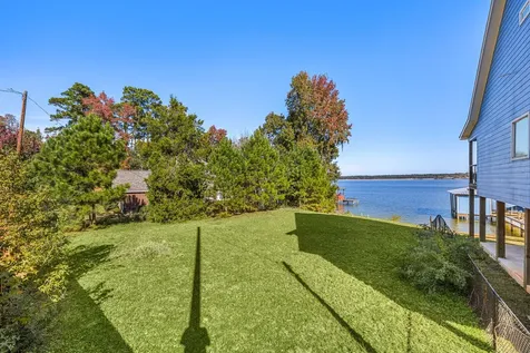 592 Lakefront Drive Onalaska TX 77360