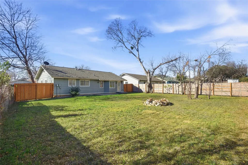 1704 Cherry Orchard Drive Austin TX 78745