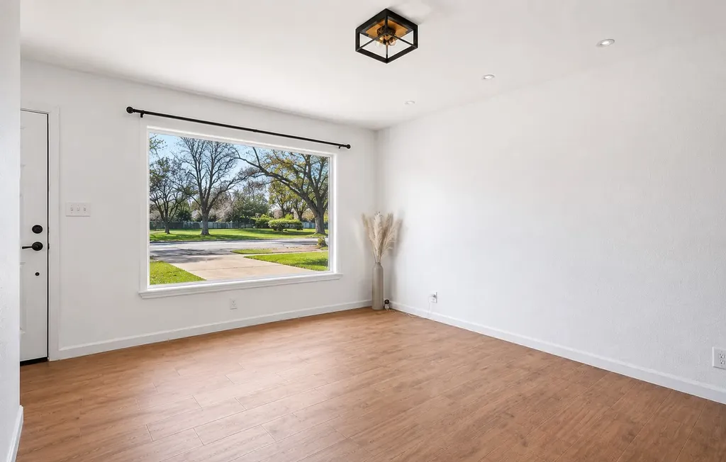 1704 Cherry Orchard Drive Austin TX 78745