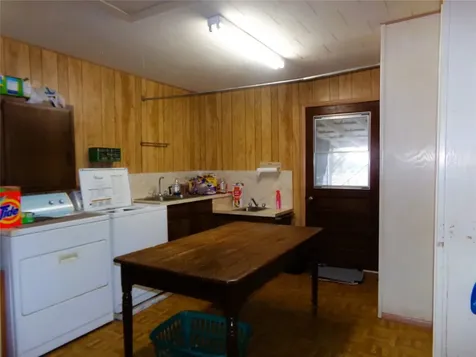 403 N West Street Weimar TX 78962