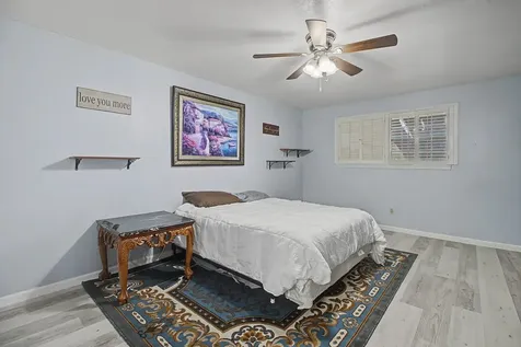 903 Horlock Street Navasota TX 77868