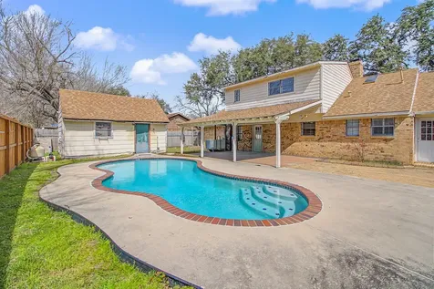 903 Horlock Street Navasota TX 77868