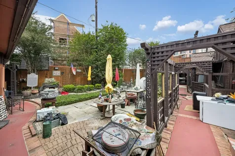 2036 Brentwood Drive Houston TX 77019