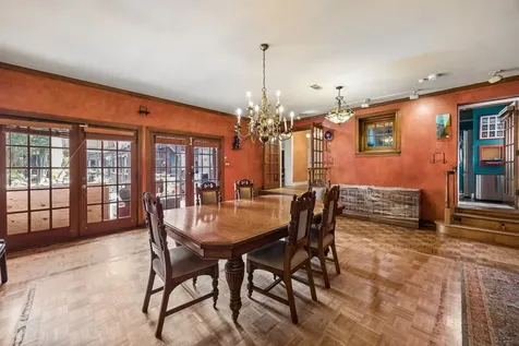 2036 Brentwood Drive Houston TX 77019