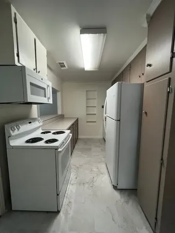 1241 Chevy Chase Drive Angleton TX 77515
