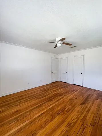 1241 Chevy Chase Drive Angleton TX 77515