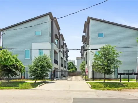 3026 Live Oak Street Houston TX 77004