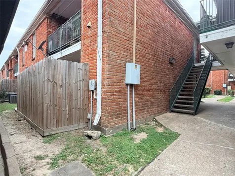 9201 Clarewood Drive 72 Houston TX 77036