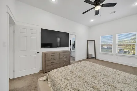 212 S Lobit Street La Porte TX 77571