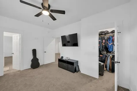 212 S Lobit Street La Porte TX 77571