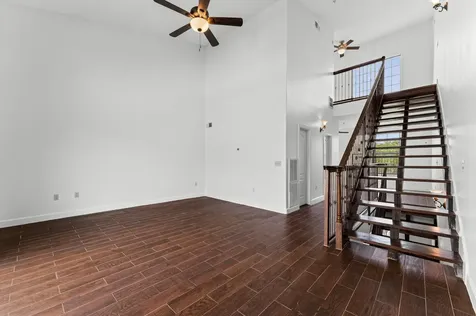 1602 Elgin Street 10 Houston TX 77004
