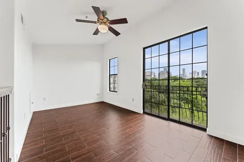 1602 Elgin Street 10 Houston TX 77004