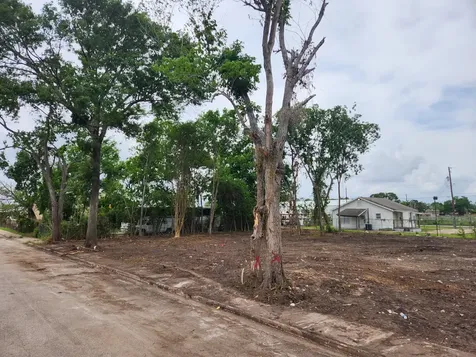 5410 Broom Street Houston TX 77091