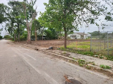 5410 Broom Street Houston TX 77091