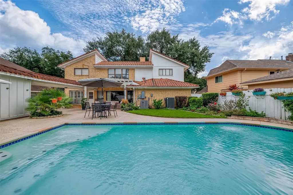 1755 Carriage Way Sugar Land TX 77478
